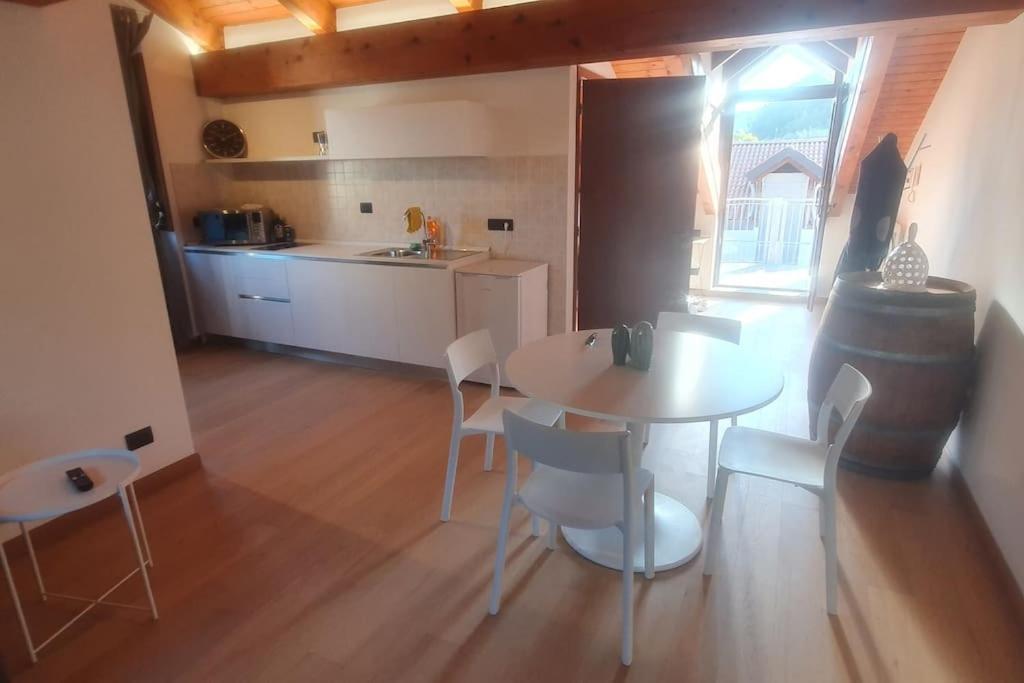 Charming 2.5Room Flat In Center Of Monforte dʼAlba Εξωτερικό φωτογραφία