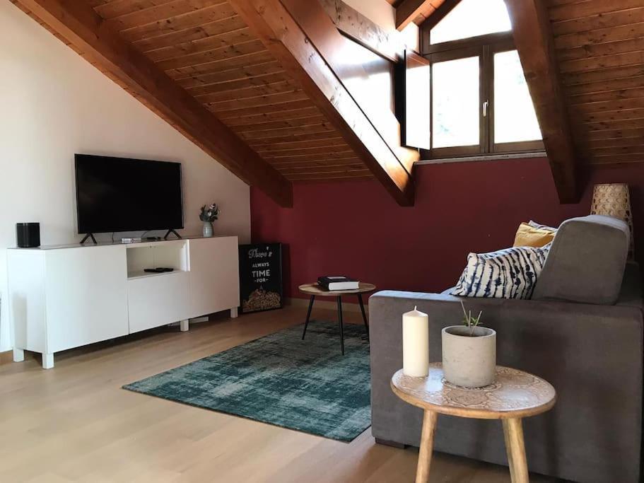 Charming 2.5Room Flat In Center Of Monforte dʼAlba Εξωτερικό φωτογραφία