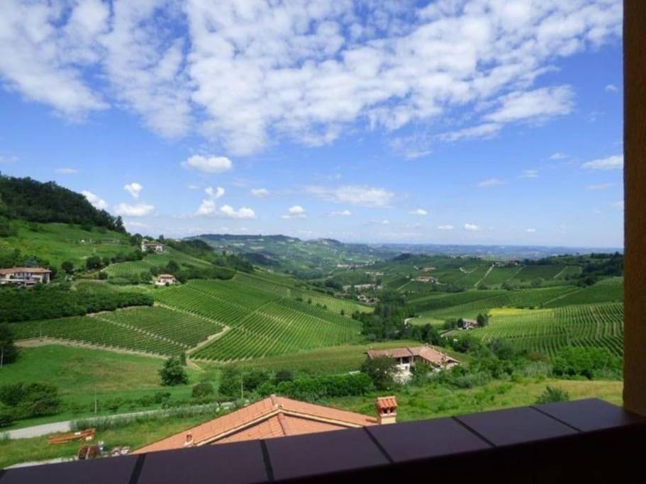 Charming 2.5Room Flat In Center Of Monforte dʼAlba Εξωτερικό φωτογραφία
