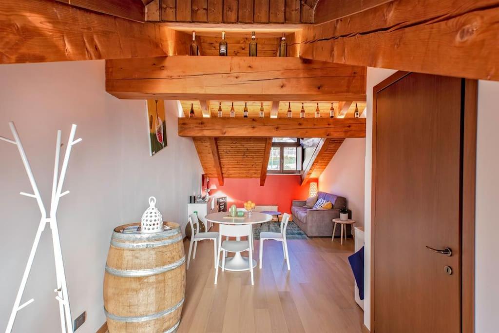 Charming 2.5Room Flat In Center Of Monforte dʼAlba Εξωτερικό φωτογραφία